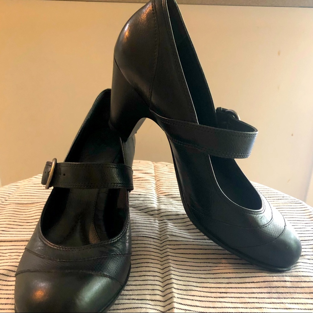 Mary Jane nurture shoes